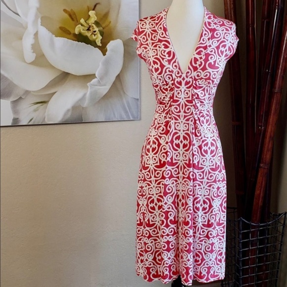 Banana Republic Dresses & Skirts - Banana Republic ~ Coral Graphic Print Dress ~ Sz M